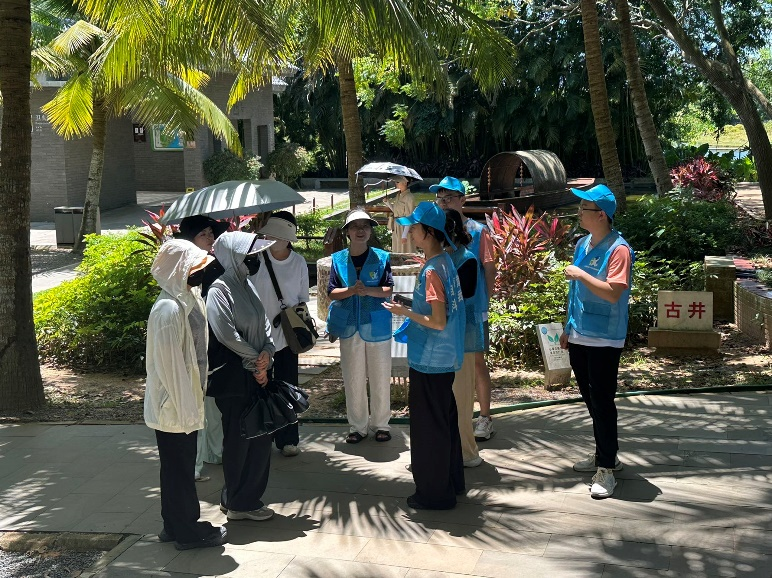 海南师范大学教师教育学院到文昌市开展科普志愿服务活动