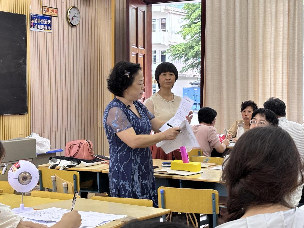 学科教学（生物）开展名师进课堂活动（三）