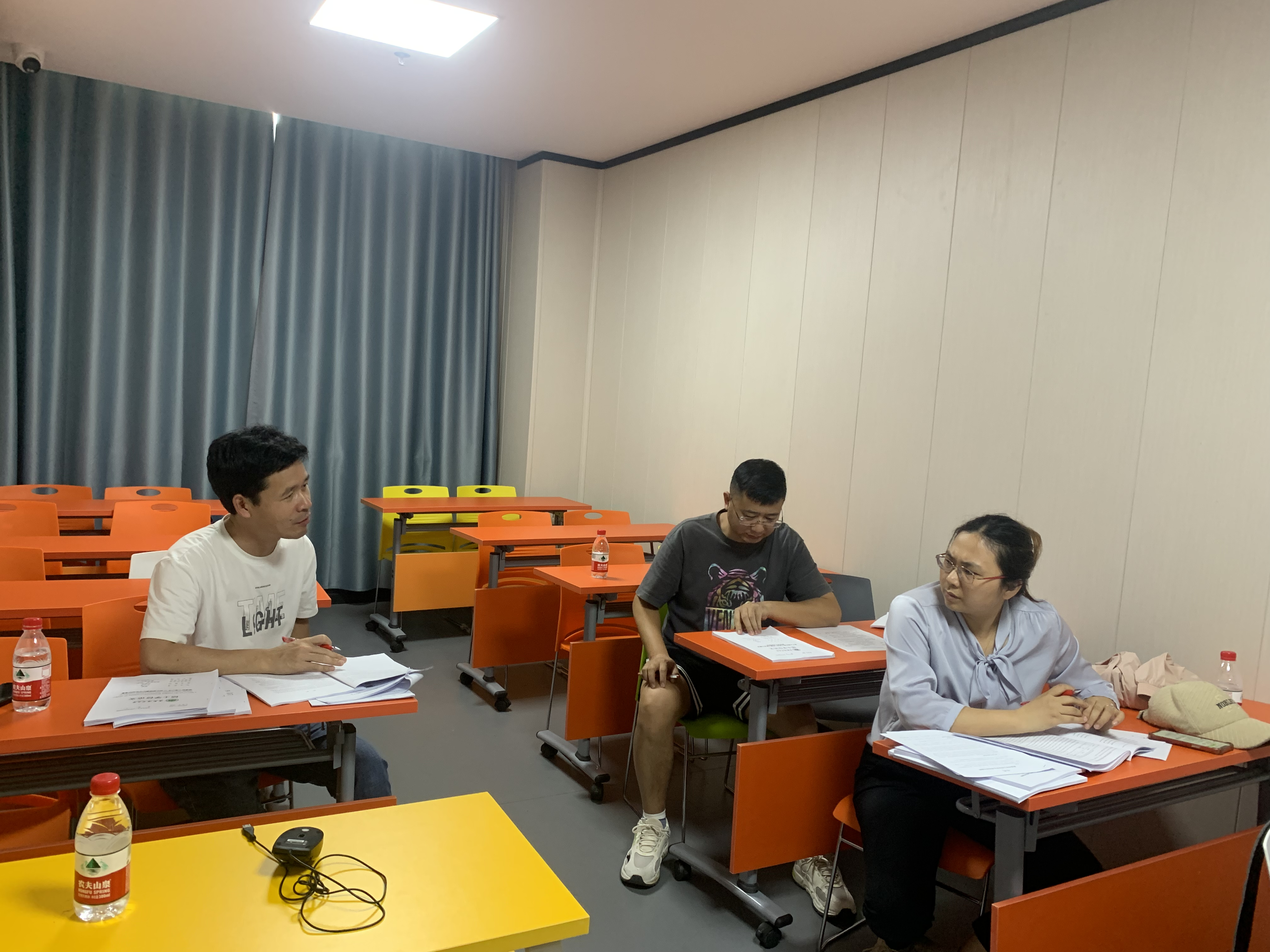 我院组织开展2024年春节学期教育硕士学位论文预审工作