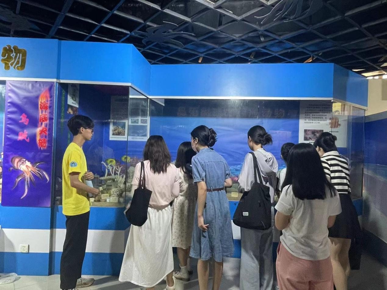 我院2022级研究生参观海洋脊椎动物馆与生物多样性博物馆