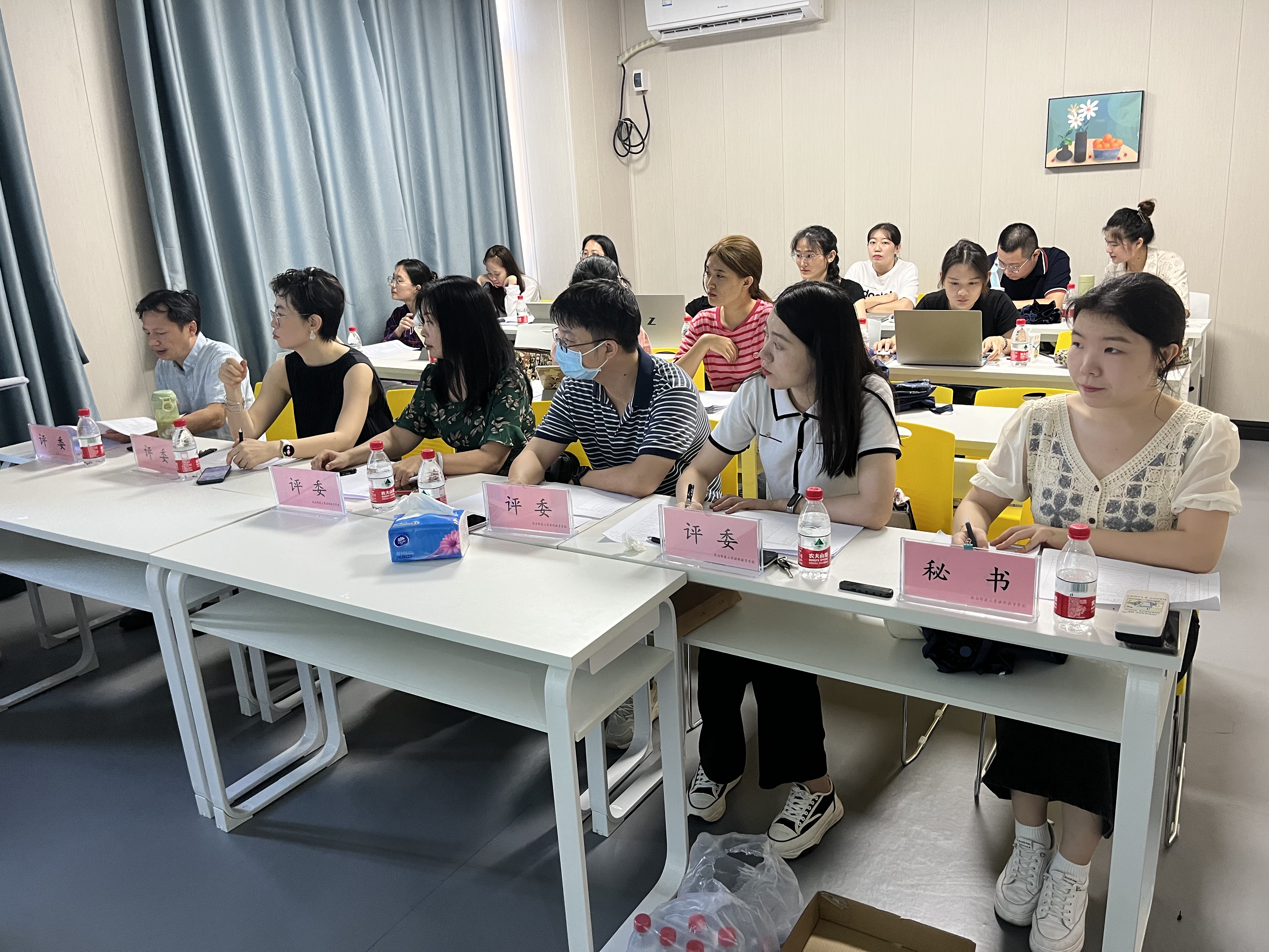我院举办2022级学科教学（化学）教育硕士学位论文开题报告