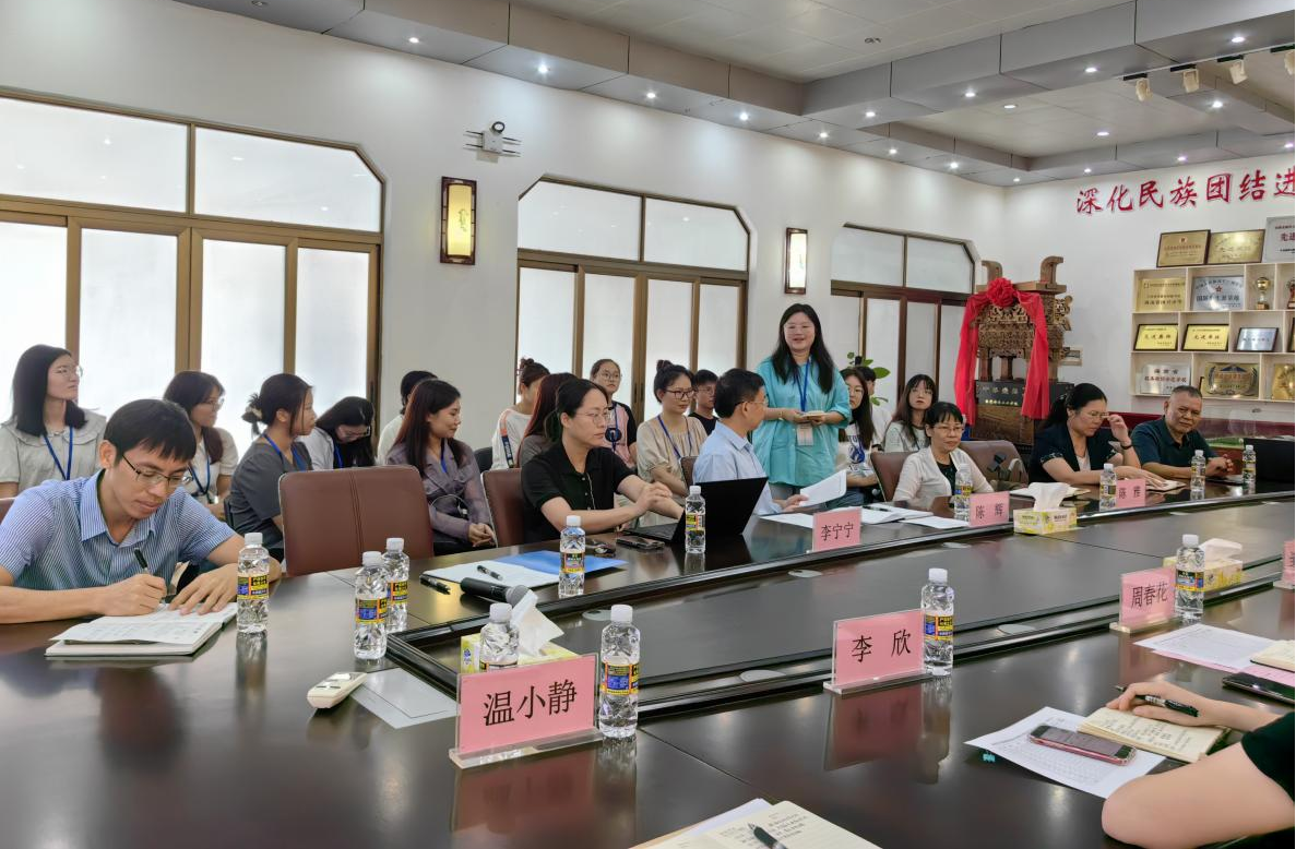 我院与国兴中学签署教育硕士教育实践基地协议