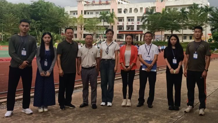“一路追光，筑梦前行” 白沙县顶岗与教育集中实习巡查指导座谈会