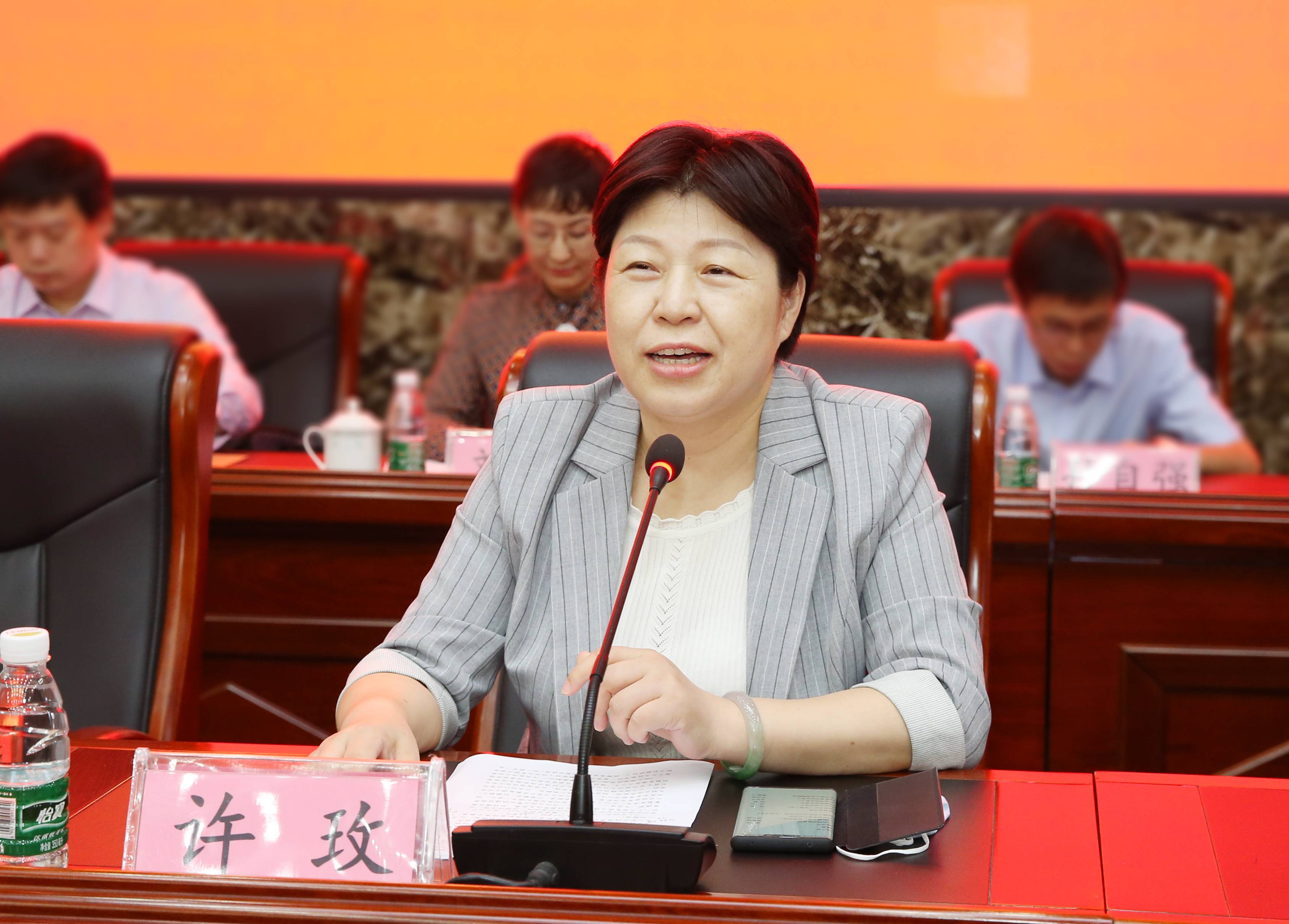教师教育学院举行教育硕士联合培养基地揭牌仪式并看望实习学生