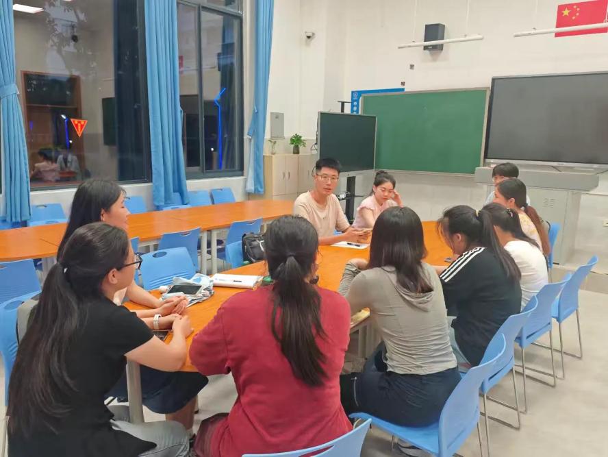 “教海拾贝，霞影伴成长” ——上海外国语大学三亚附属中学实习周记（四）