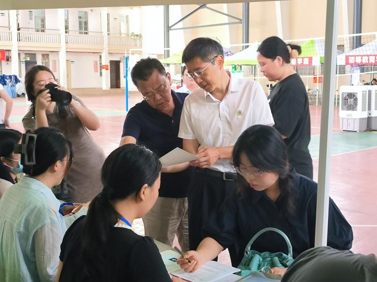 教师教育学院研究生新生报到工作圆满结束