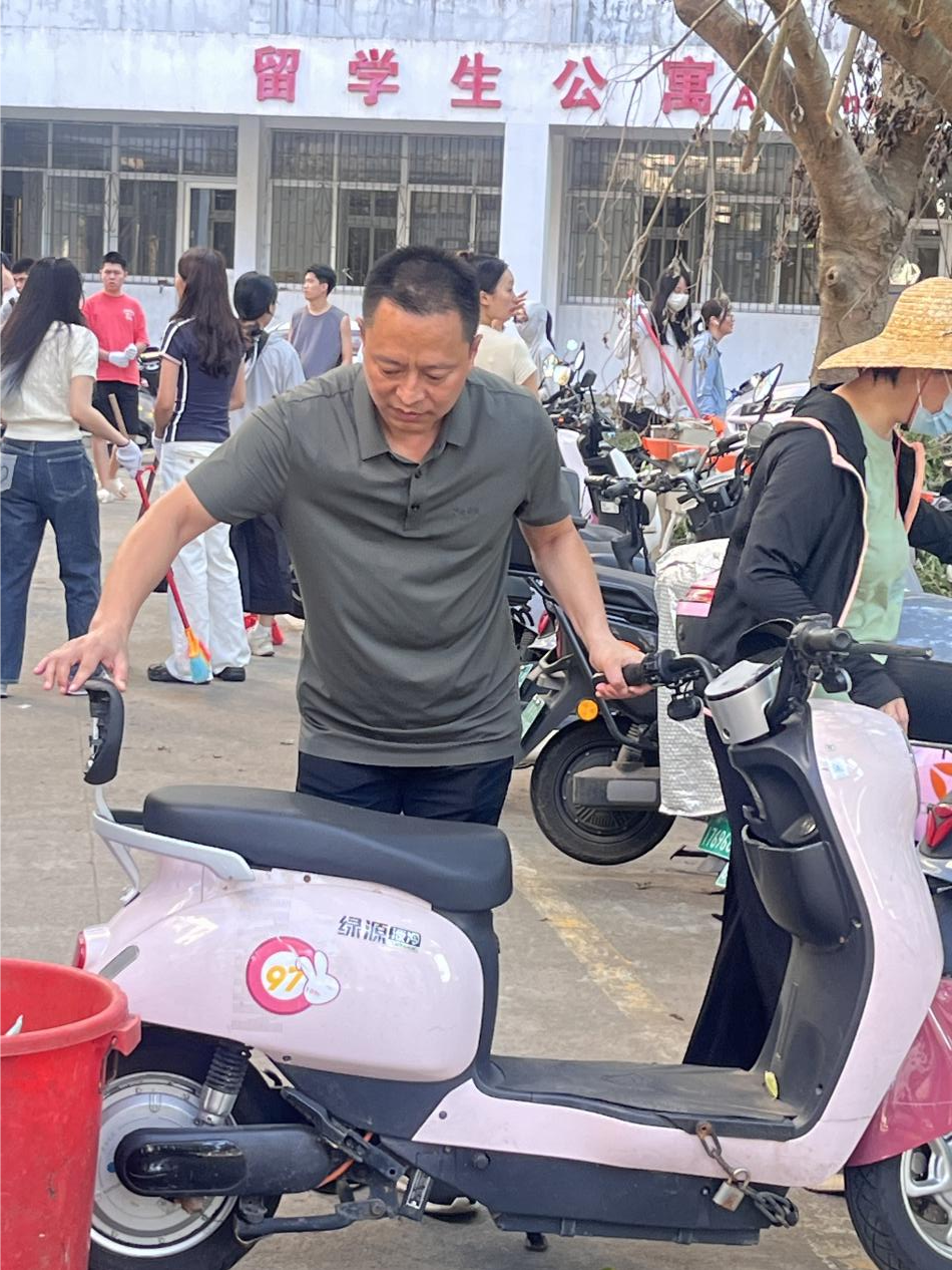 凝聚师生力量  建设美好家园