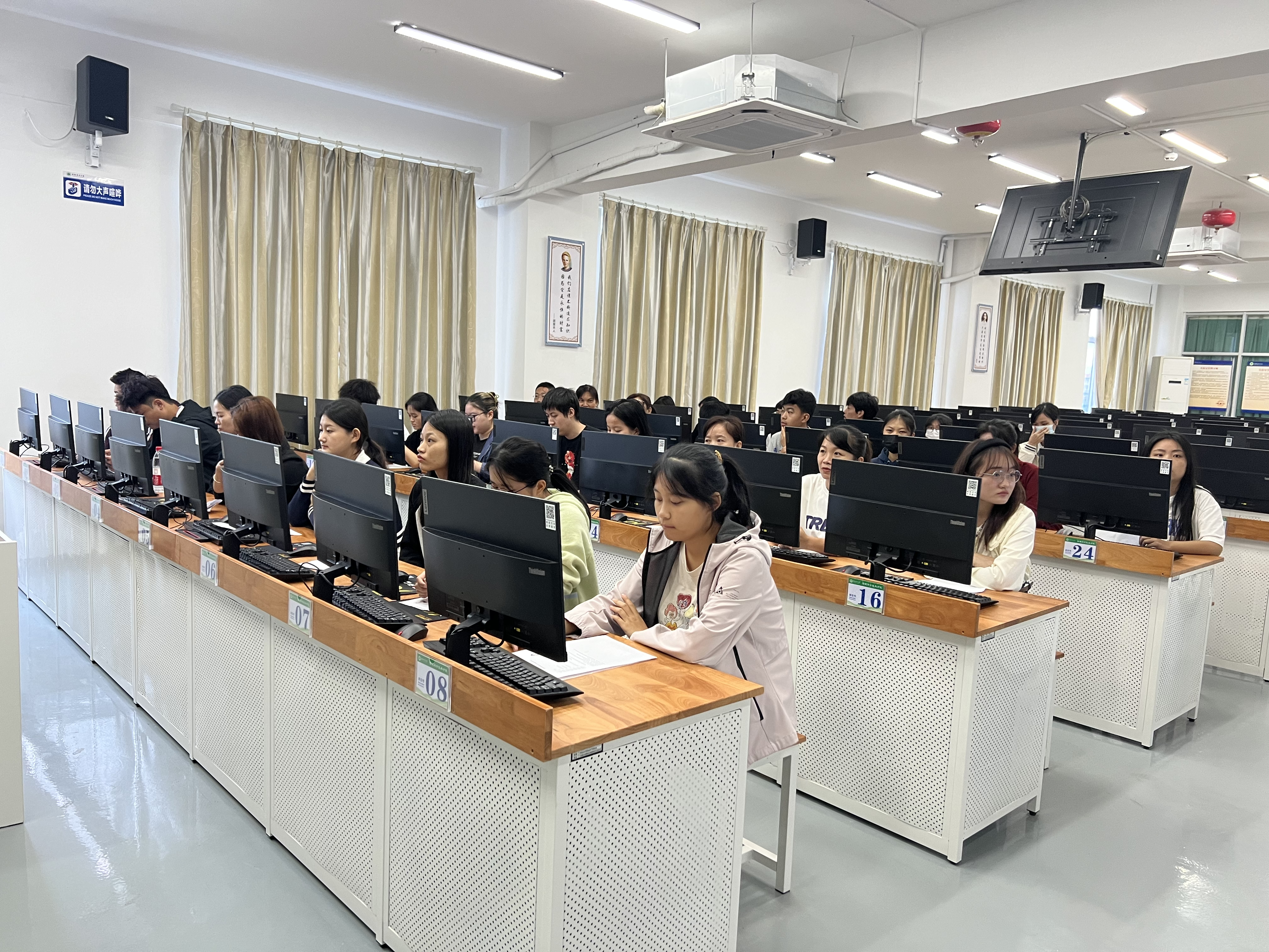 以测试助“推普”——海南师范大学2023年11月普通话水平测试工作圆满结束