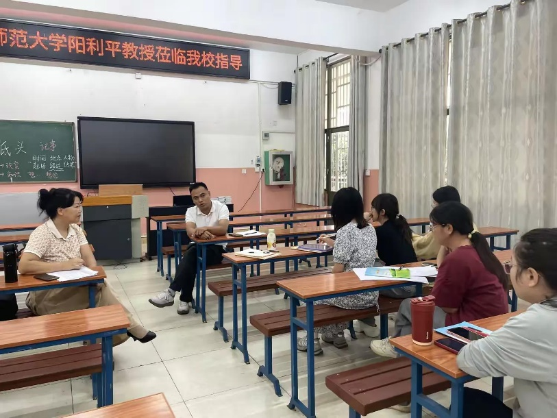【临高教育实习】第5期 妙笔生花，畅享写作之旅——海南师范大学教授走进临高第三中学