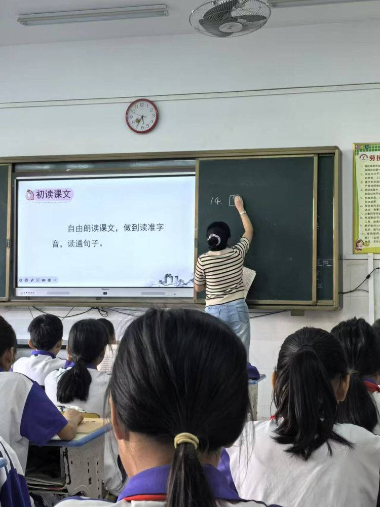 【白沙牙叉实验学校】教与学的双向奔赴：实习教师的教育探索与成长之旅