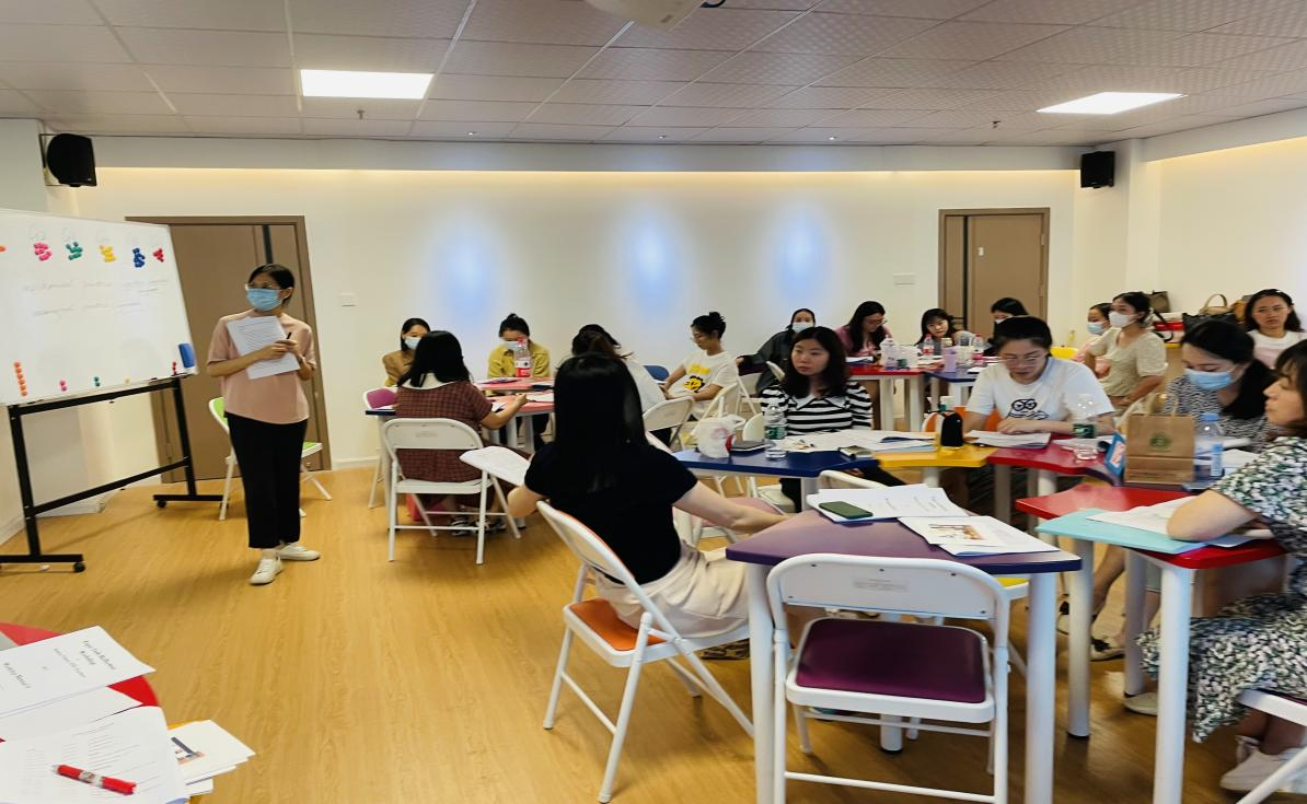 英语学科教学研究团队主持海口市小学英语青年教师教学能力提升第六期工作坊