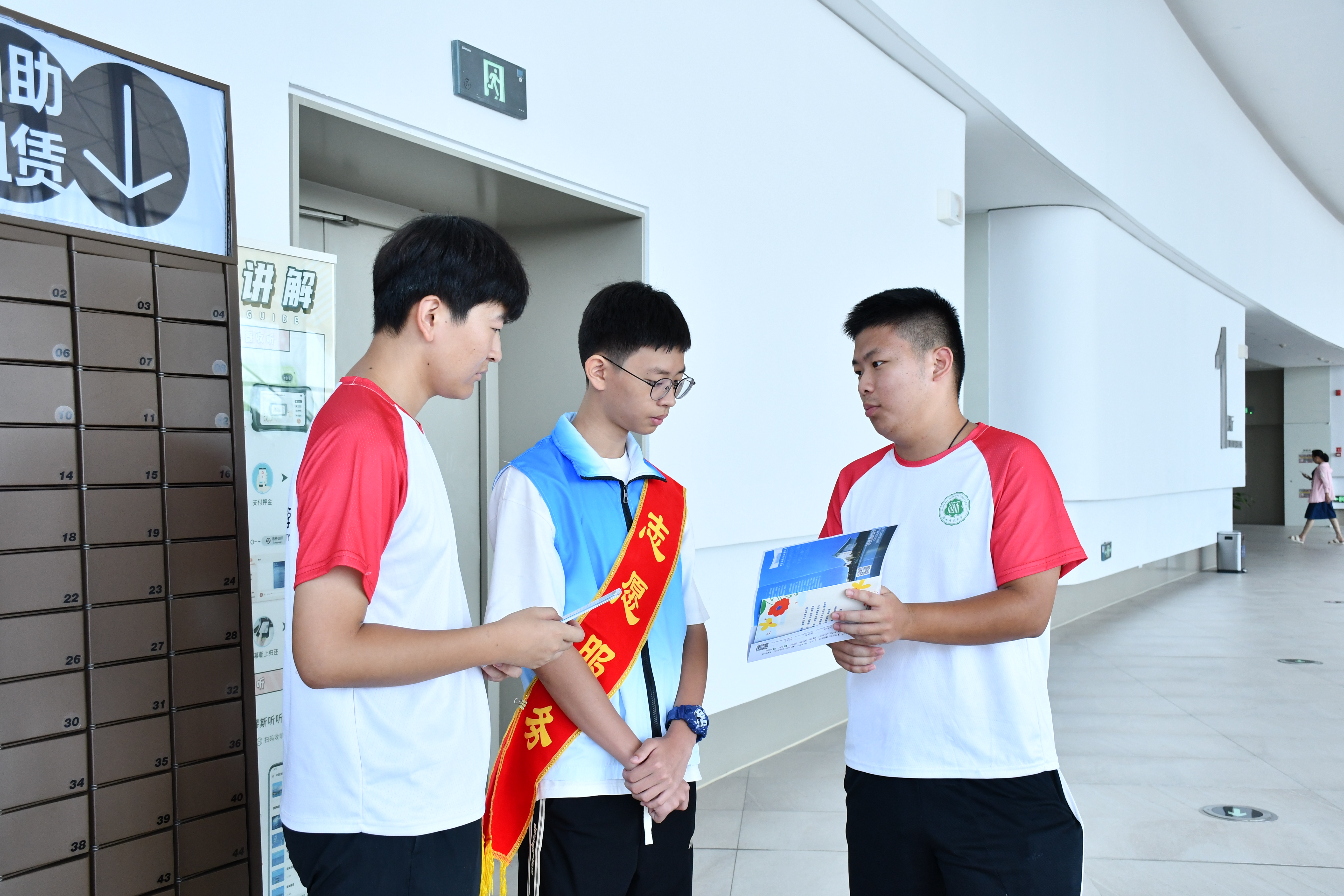我院研究生到琼海市潭门镇南海博物馆及潭门渔港开展科普志愿服务活动