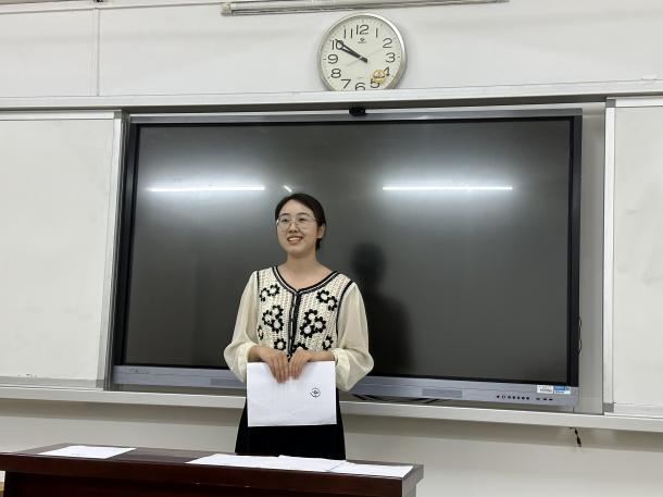 展师范风采，促技能提升—2023级学科语文教育研究生开展“一书一话一设计“比赛活动