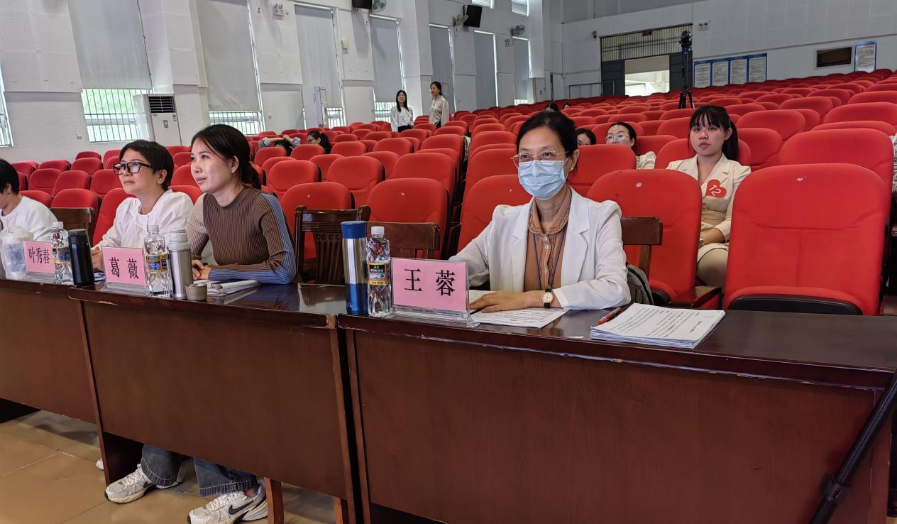 我院学科英语王蓉副教授参加海口市2023年初中英语教师课堂教学评比暨观摩培训活动