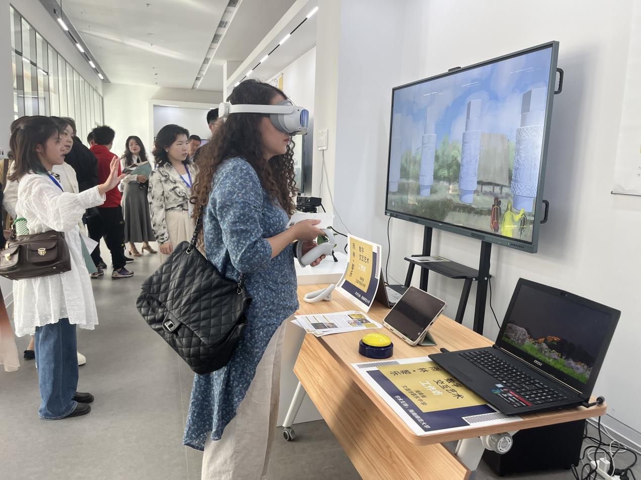 “教授博士服务基础教育”项目帮扶美育成果入选全国数字媒体艺术优秀工作坊展览