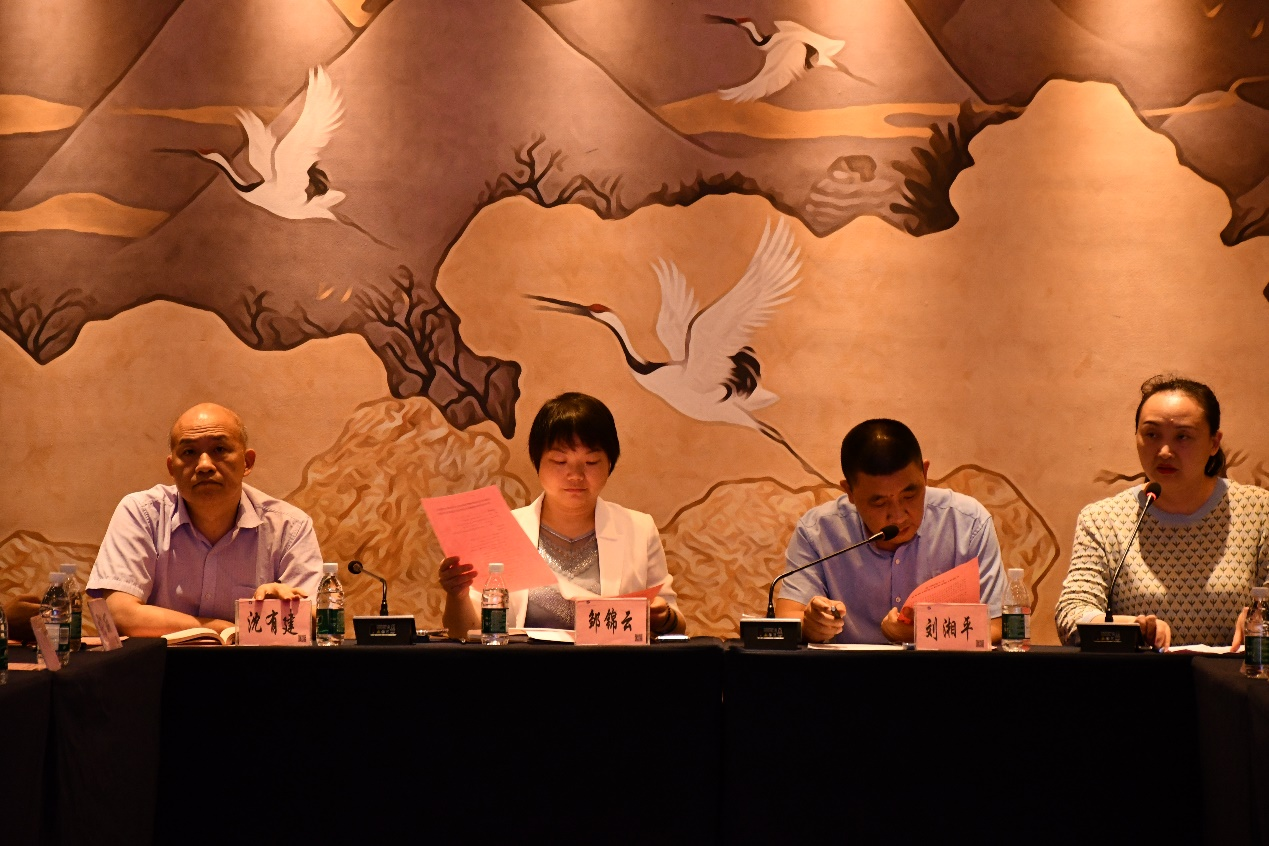 学院举办2022级学科语文校外实践导师授聘仪式与师生结对见面会暨第一期主题分享活动