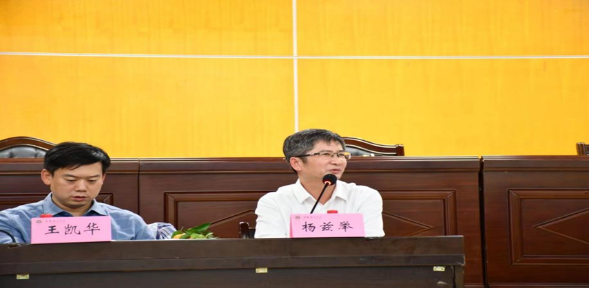 我院举办语文学科校外实践导师见面会暨第二期中学名师进课堂教学沙龙主题活动