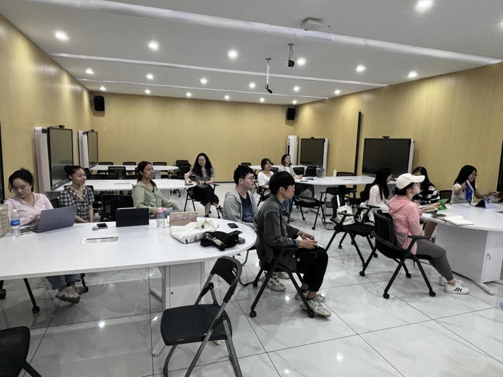 学科教学（生物）名师进课堂活动