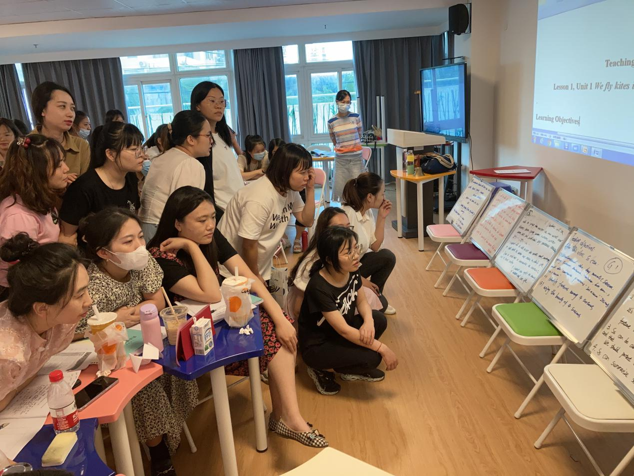英语学科教学研究团队主持海口市小学英语青年教师教学能力提升第四期工作坊