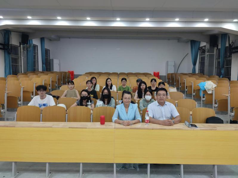 2023级学科教学语文教育硕士开展第五期“名师进课堂”学术月系列活动