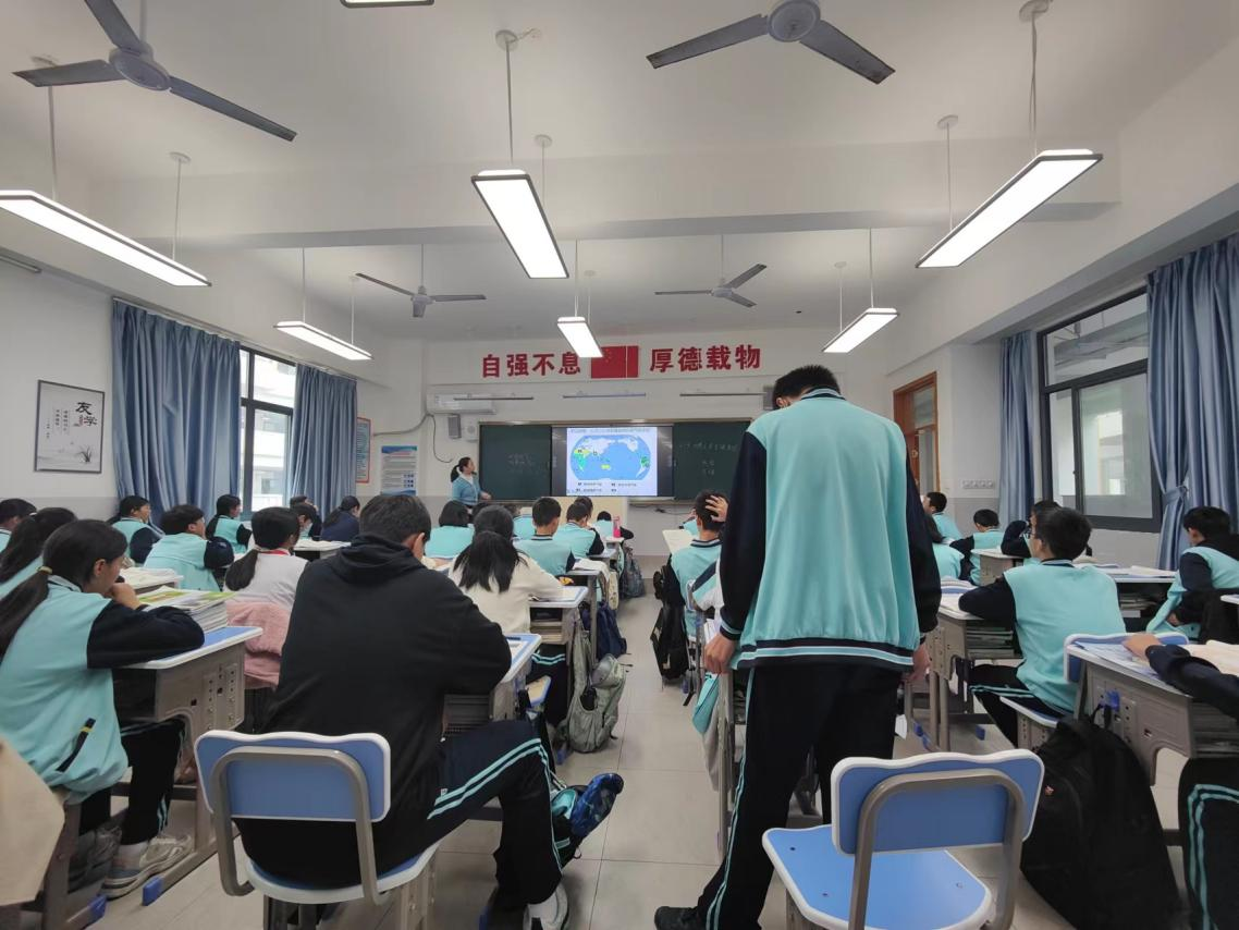 “教授博士团队服务基础教育”项目之助海南师大海口新海学校地理学科活动纪要（四）