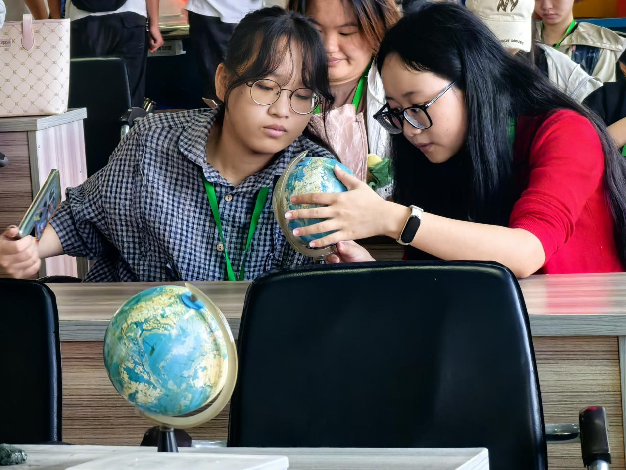 重返中学校园  感受教育魅力——记我校2023级地理、化学师范生教育见习·研习活动
