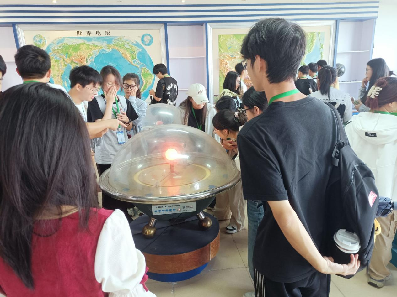 重返中学校园  感受教育魅力——记我校2023级地理、化学师范生教育见习·研习活动