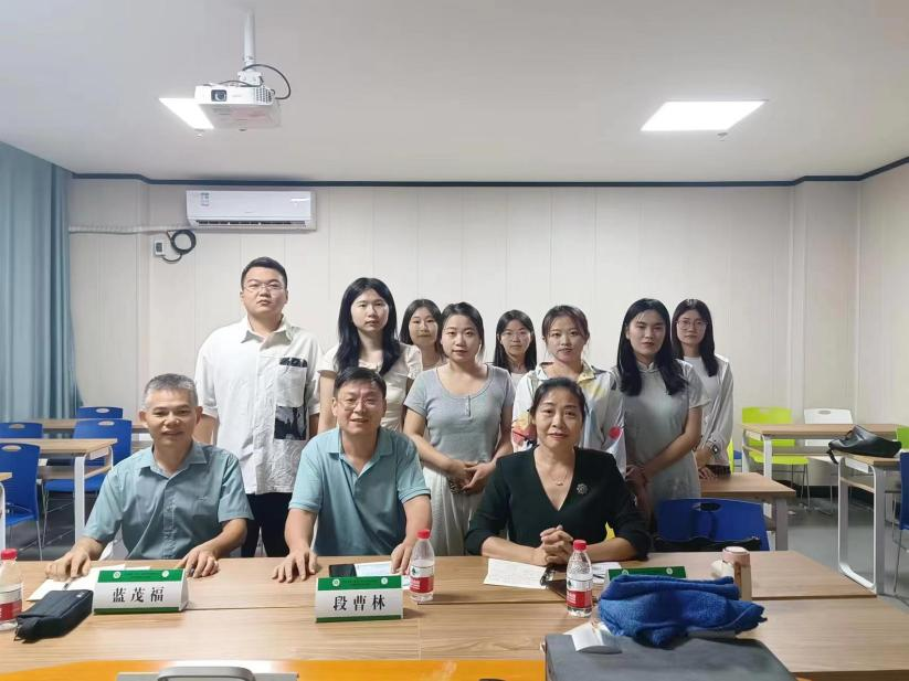 教师教育学院学科教学（语文）教育硕士 首届研究生学术论坛圆满召开