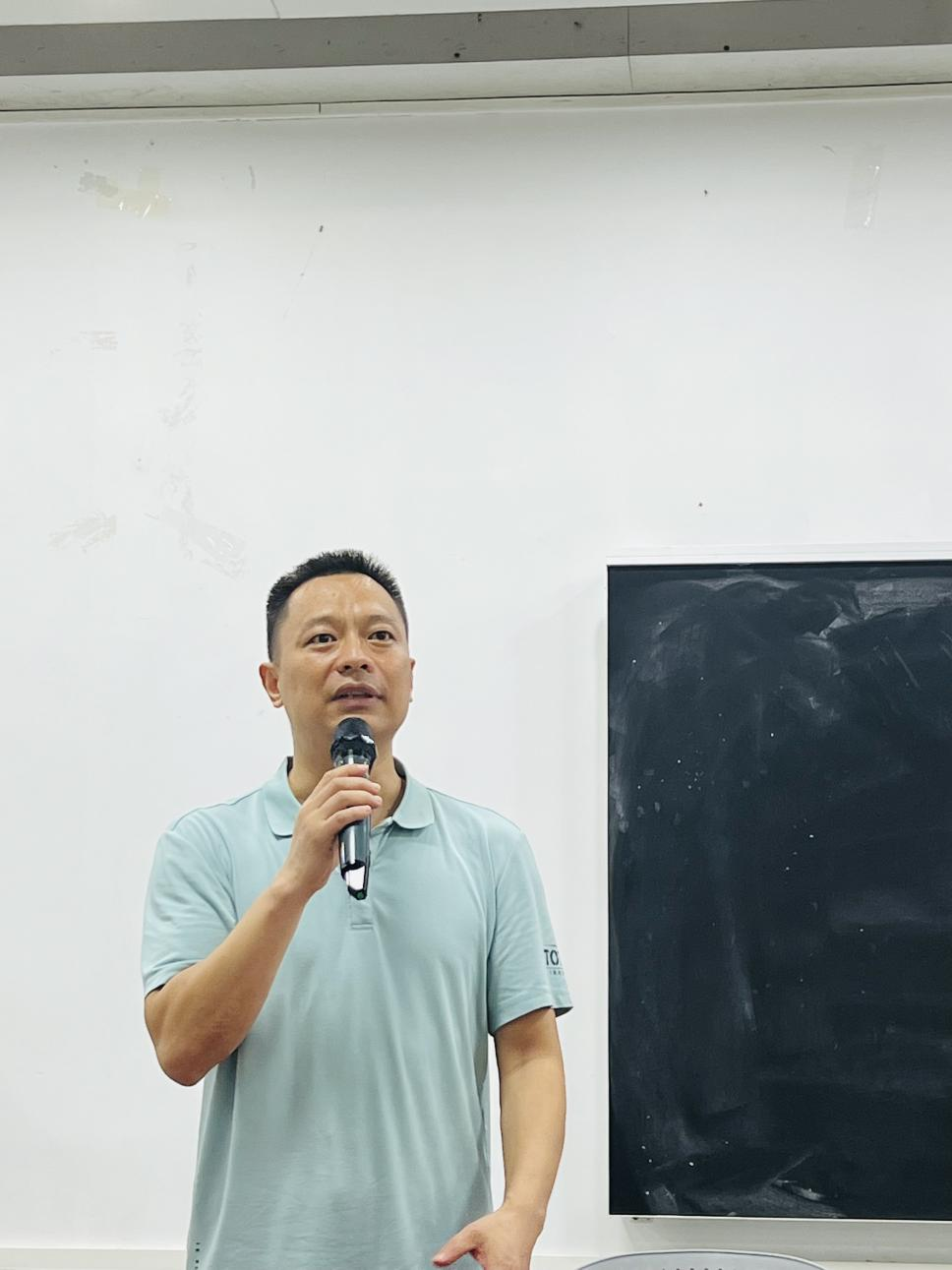 学院召开2023级研究生社会实践专题讲座