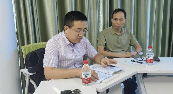 我院教工党支部召开新一届支部委员座谈会