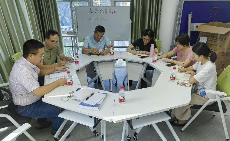 我院教工党支部召开新一届支部委员座谈会