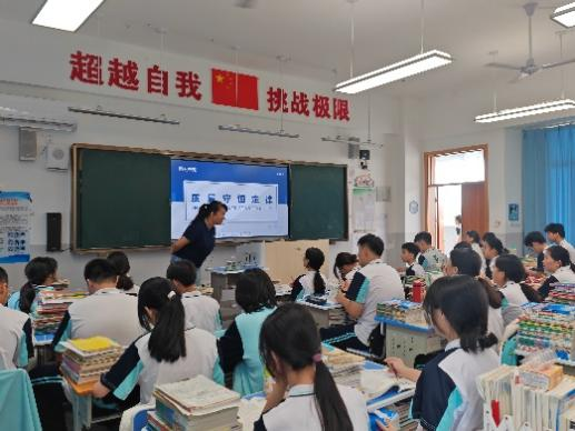 “教授博士团队服务基础教育 ”项目之助海南师大海口新海学校化学学科活动纪要（一）