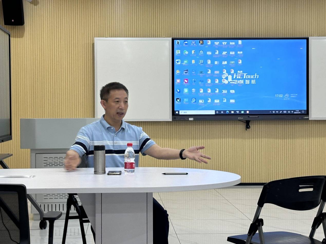 学科教学（生物）开展名师进课堂活动