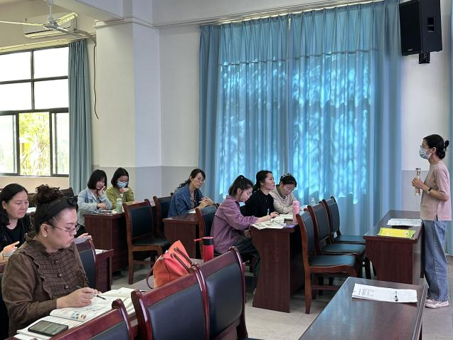 “教授博士团队服务基础教育 ”项目之助推海南师大海口新海学校·英语学科活动纪要