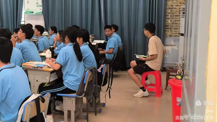 教育实习末期：校园里的成长回响