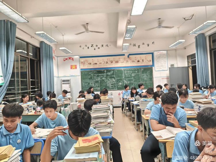 教育实习末期：校园里的成长回响
