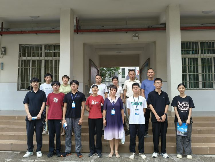 数学学科巡回指导定安县城南中学实习生