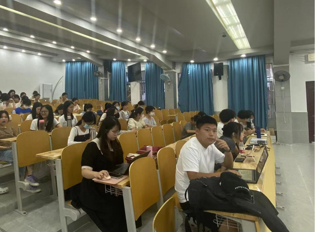 我院研究生会举办心理健康书籍分享活动