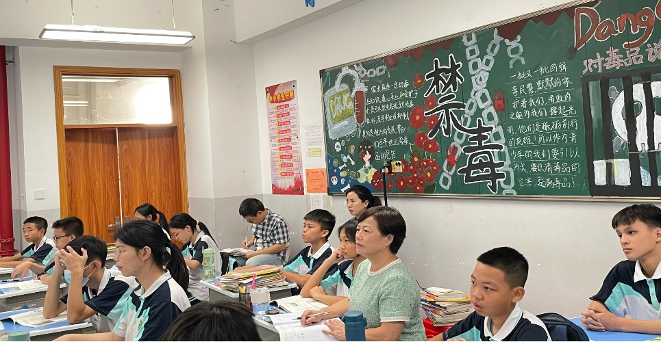 教授博士团队服务基础教育”项目之助海南师大海口新海学校生物学科活动纪要（三）