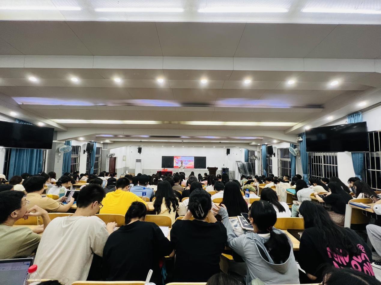 我院研究生第一党支部、第二党支部联合开展“意识形态安全”专题学习