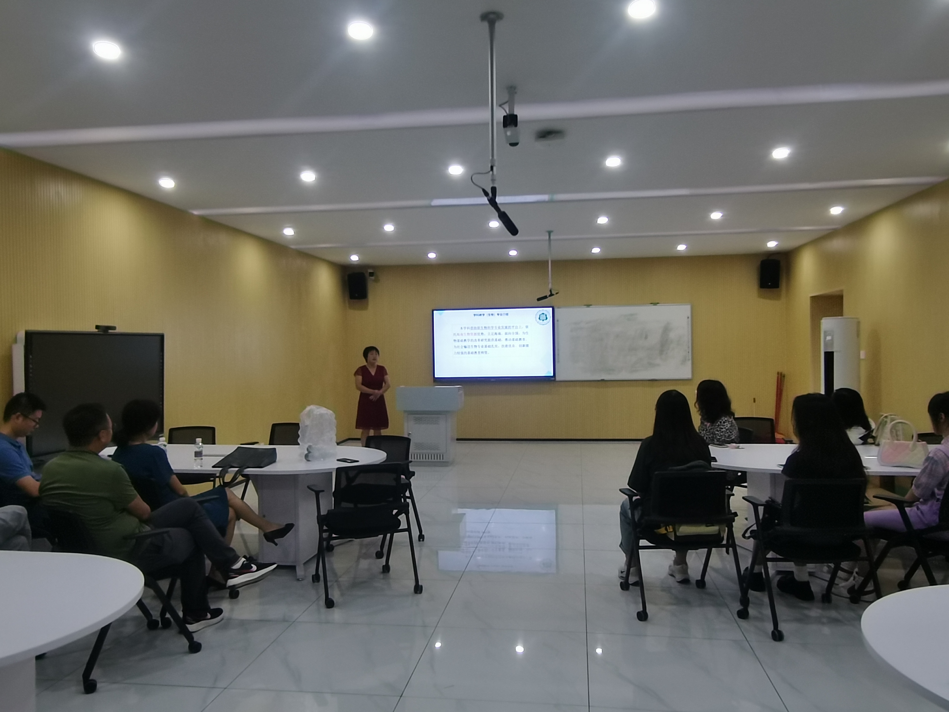 我院召开2023级教育硕士师生见面会