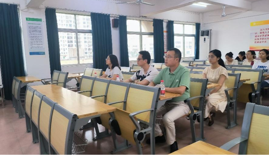 我院成功举办2024 年“田家炳杯”学科教学（历史）专业教学技能校级选拔赛